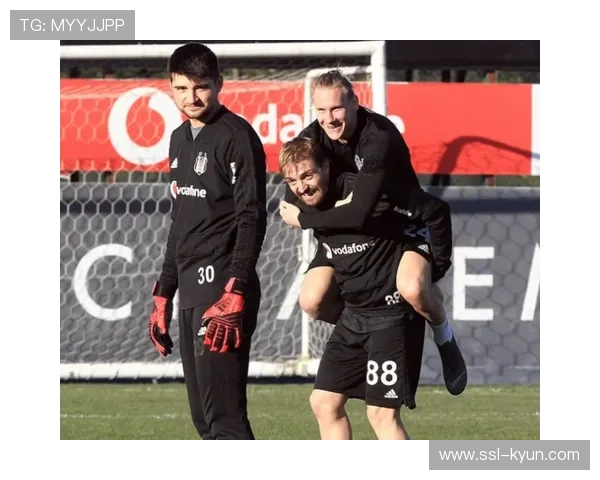 欧冠经济学：36队赛制如何平衡豪门利益与中小球队生存